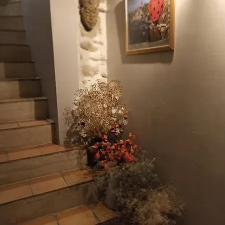 לינה וארוחת בוקר Les Granges De Cassard 3*