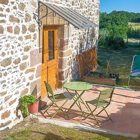 Les Granges De Cassard Bed & Breakfast 3*